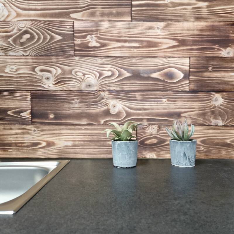 Wandverkleidung "Burned Wood" | 105 x 7,5 cm | Rustikale Wandverkleidung | Geflammte Oberfläche mit Nägeln | 100 % nachhaltig - mytimber.de
